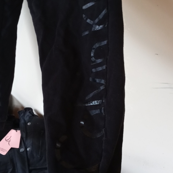 Black matching calvin klein logo joggers - Picture 2 of 6